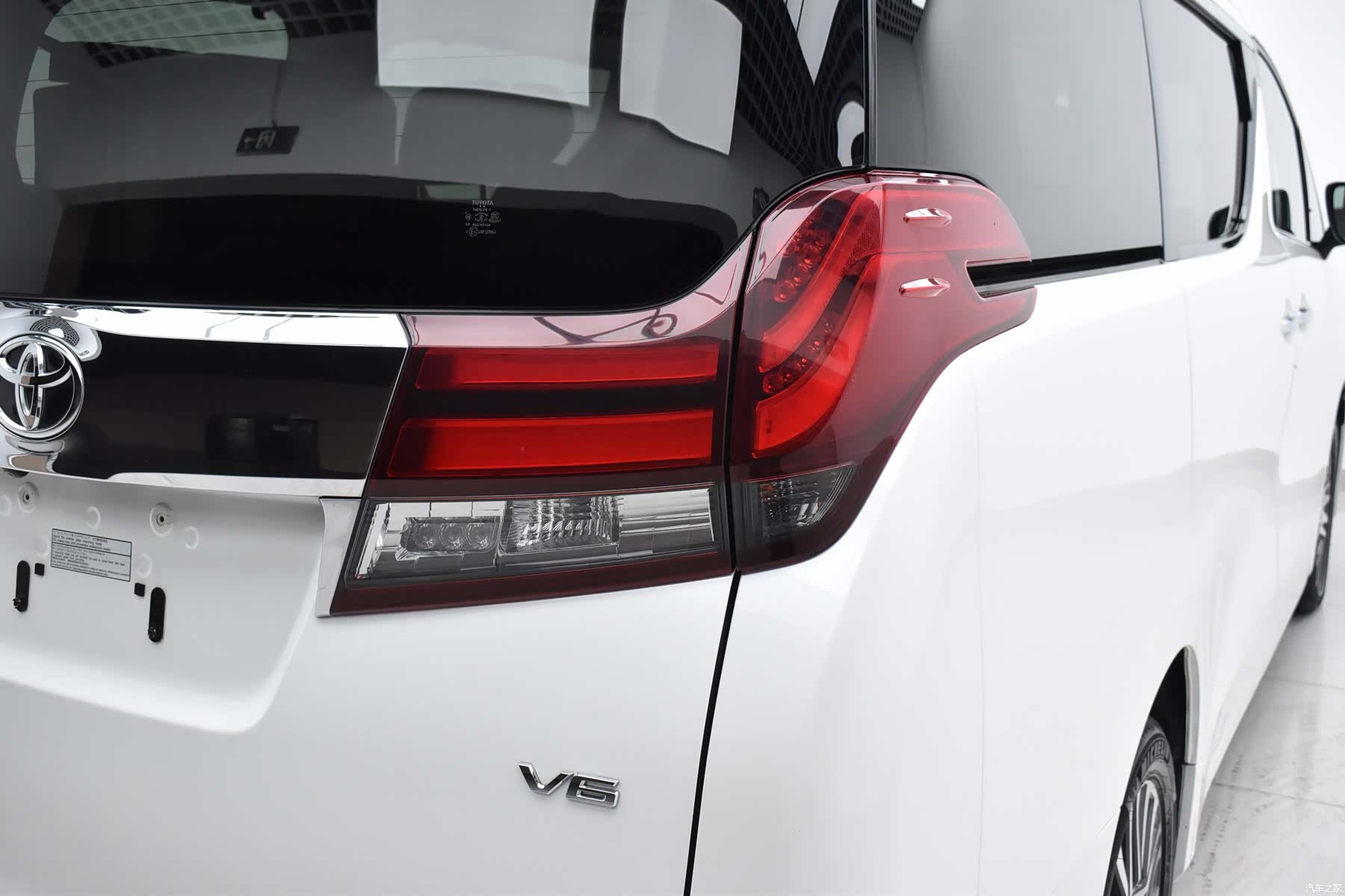 Toyota Alphard, 2017 21