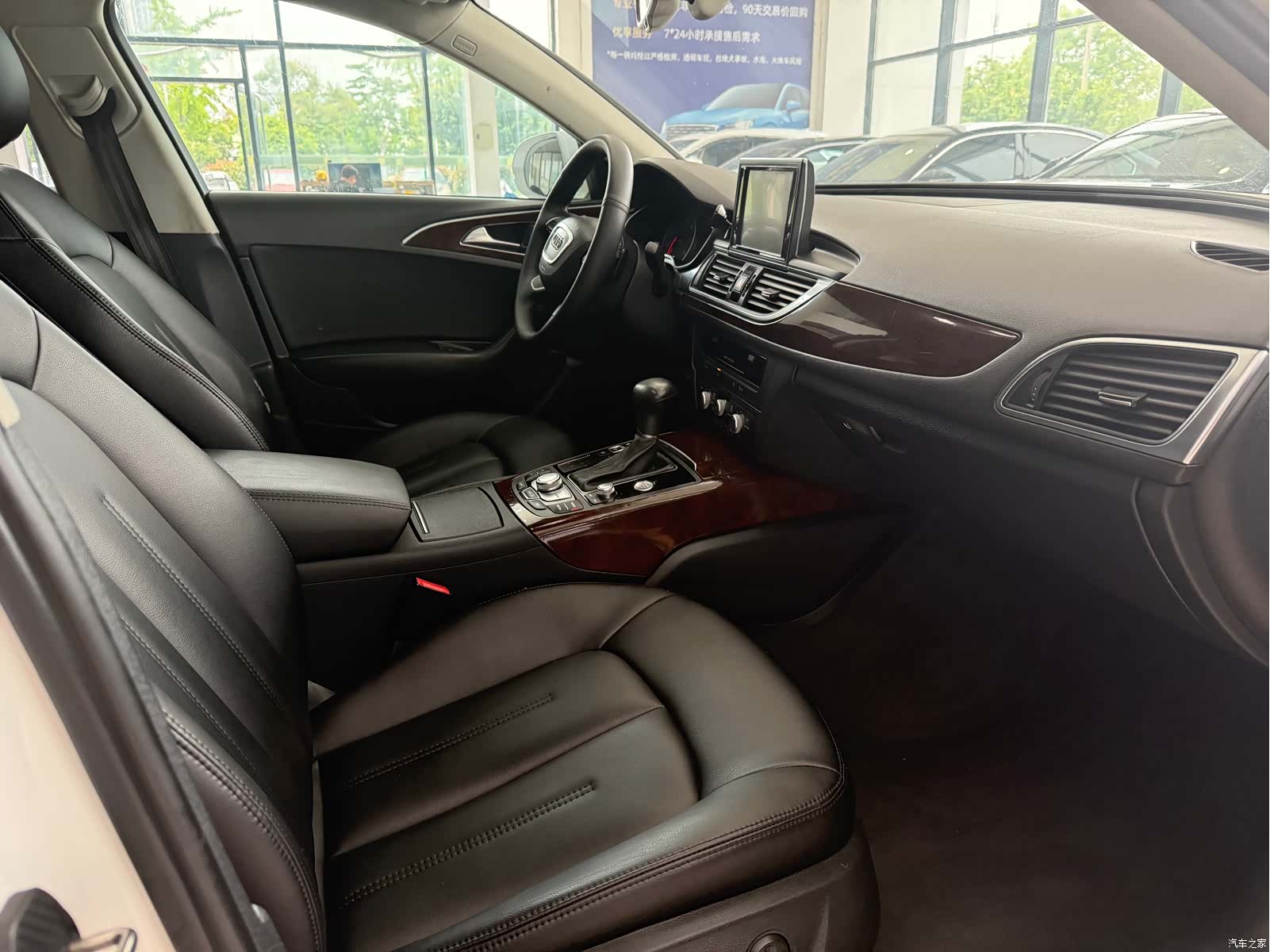 Audi A6L, 2014 8