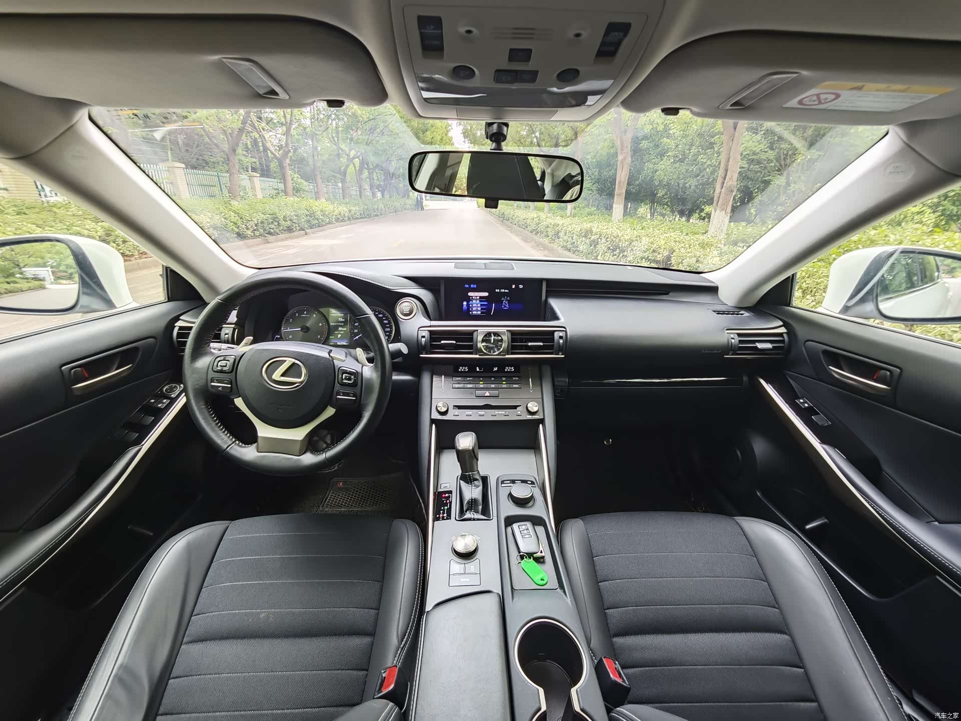 Lexus IS, 2019 7
