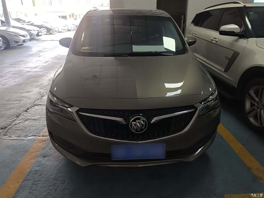 Buick GL6, 2018 3