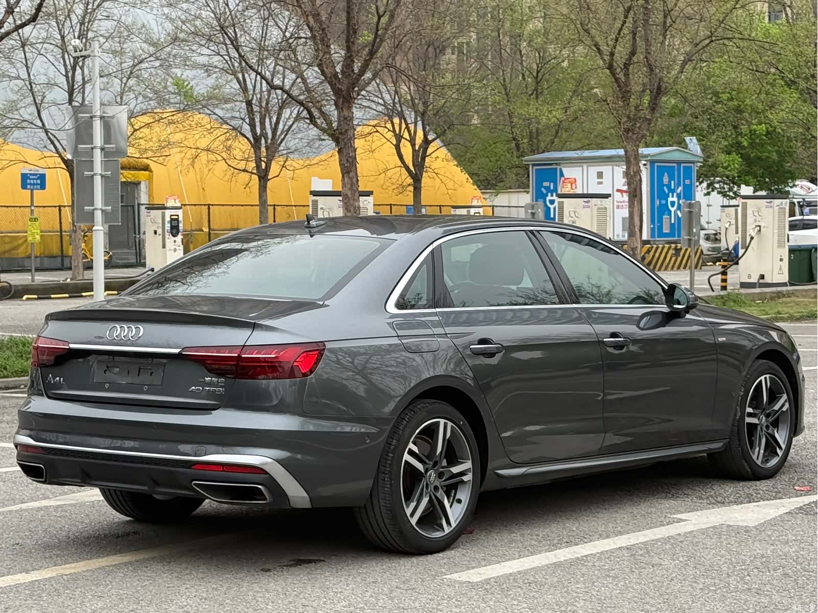 Audi A4L, 2021 13