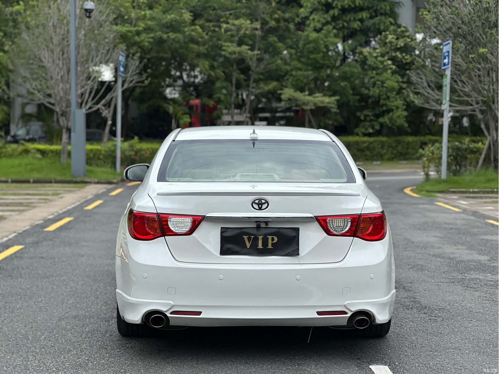 Toyota 2.5V, 2013 10