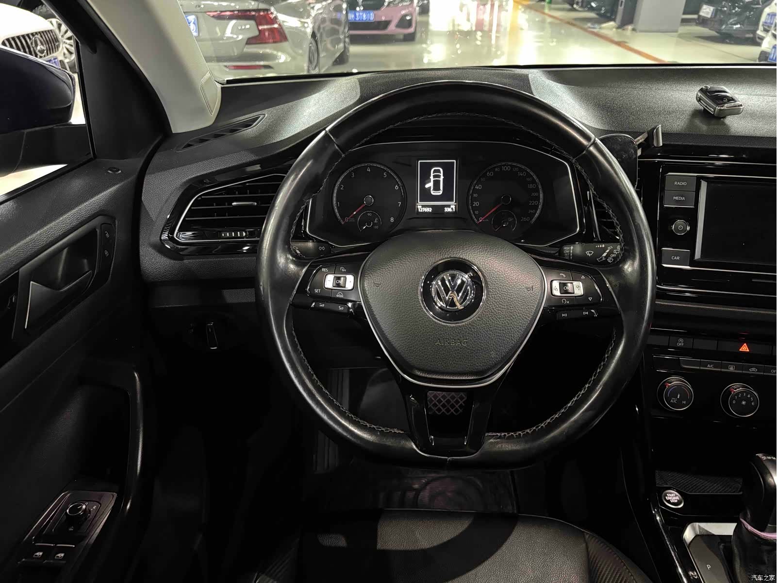Volkswagen T-ROC, 2019 7