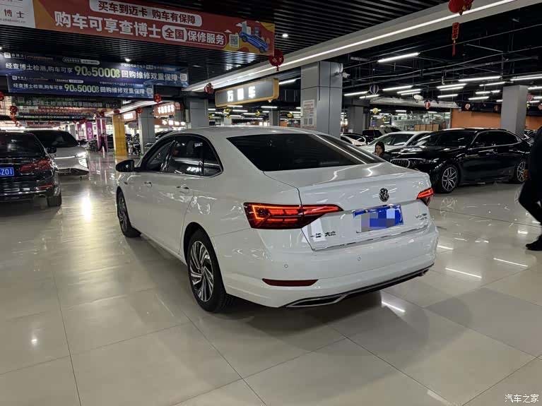Volkswagen Sagitar, 2019 7