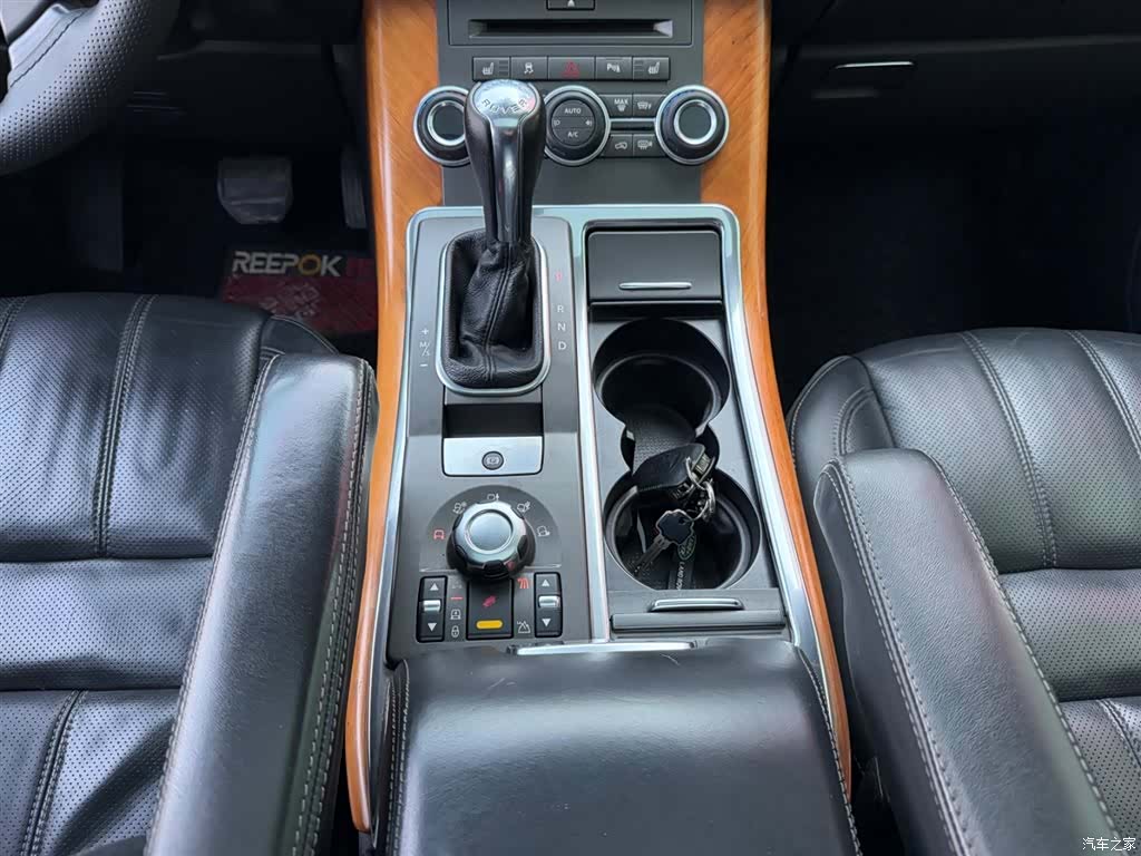 Land Rover Range Rover, 2010 7