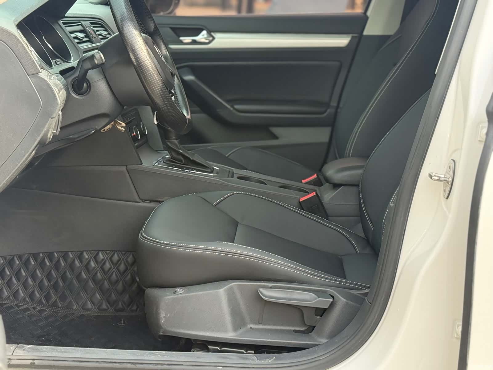 Volkswagen Lamando, 2018 9