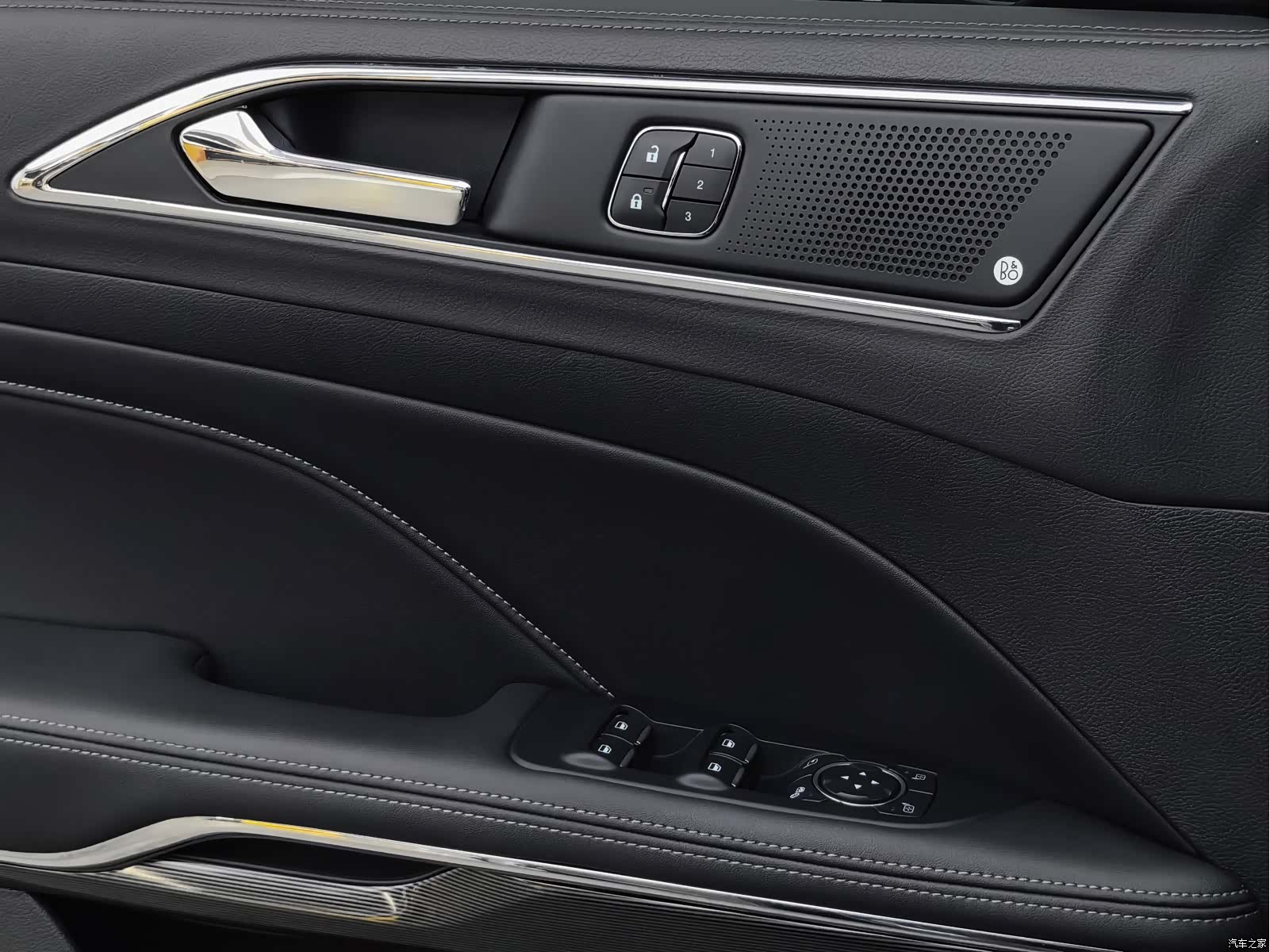 Ford Taurus, 2021 24