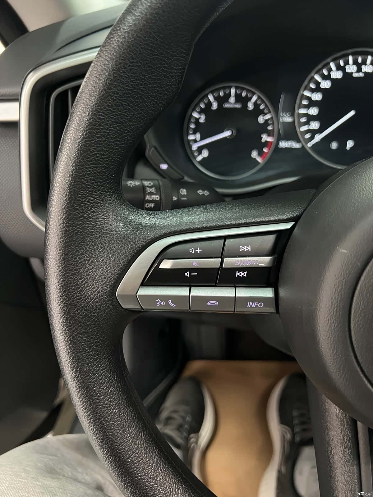 Mazda CX-50, 2025 28