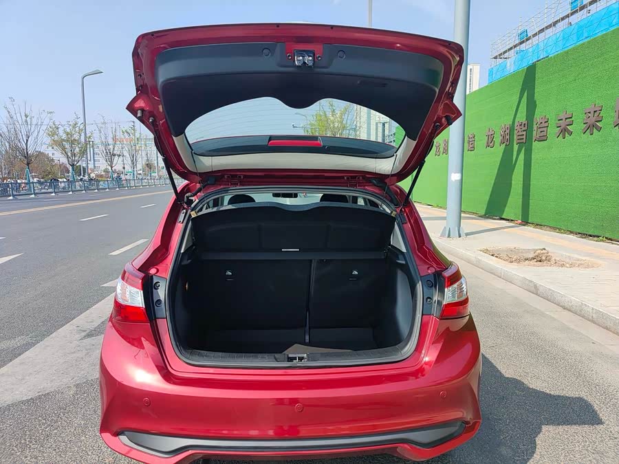 Nissan Tiida 2019, фото 15