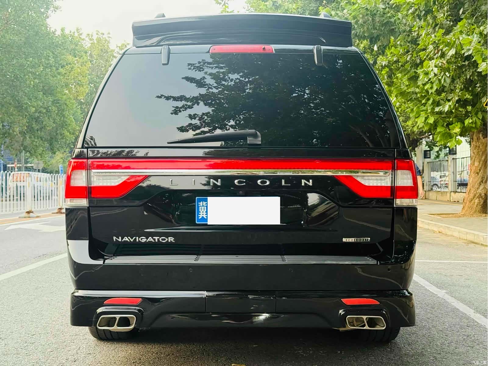 Lincoln Navigator, 2017 30