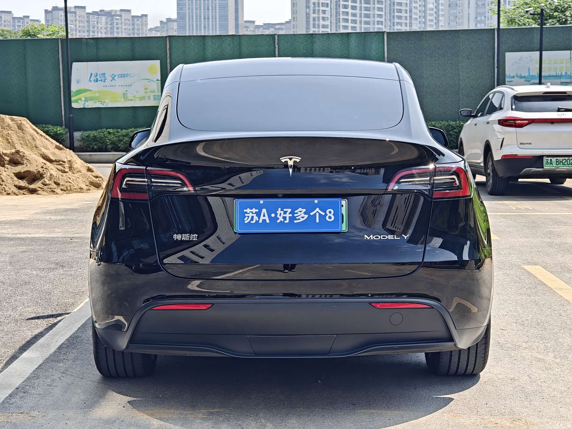 Tesla Model Y, 2023 все фото