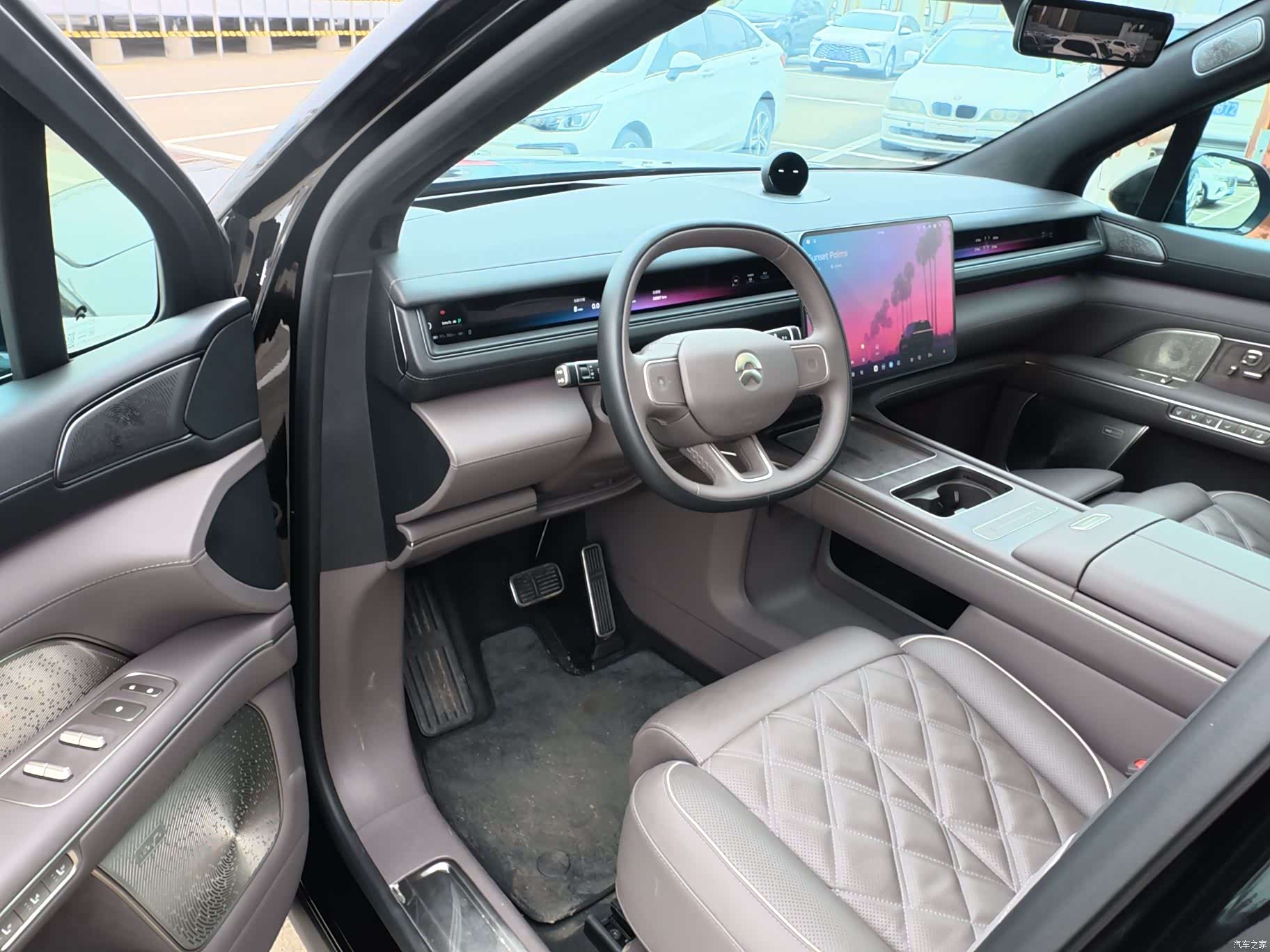 NIO ES8, 2025 10