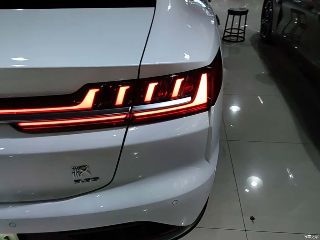 BYD Han, 2021 24