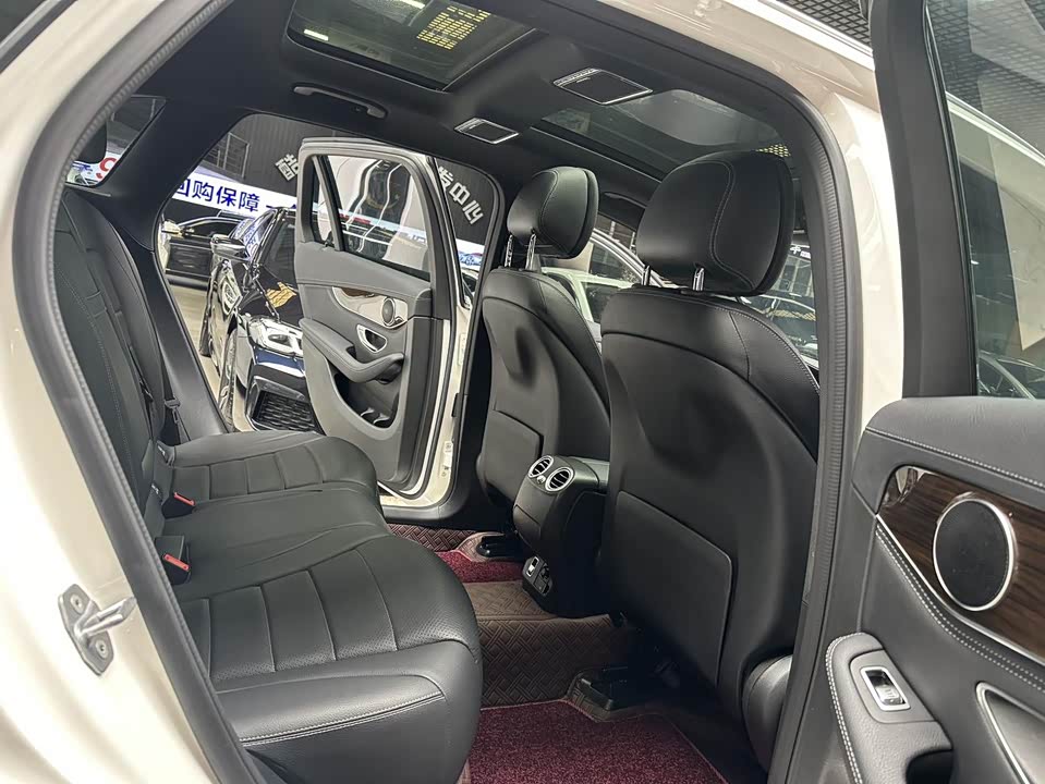 Mercedes-Benz GLC Mercedes-Benz GLC