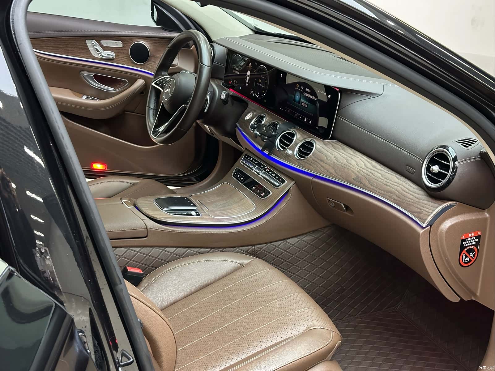 Mercedes-Benz E-Class, 2021 12