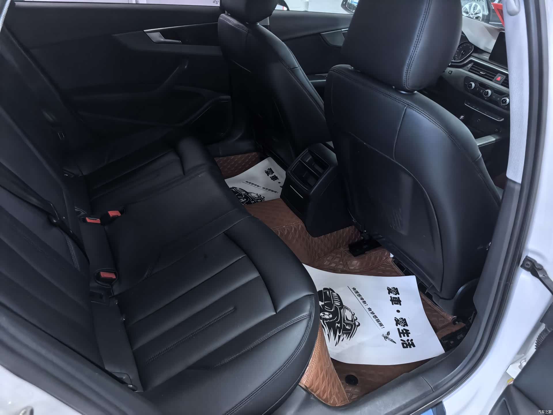 Audi A4L, 2019 8