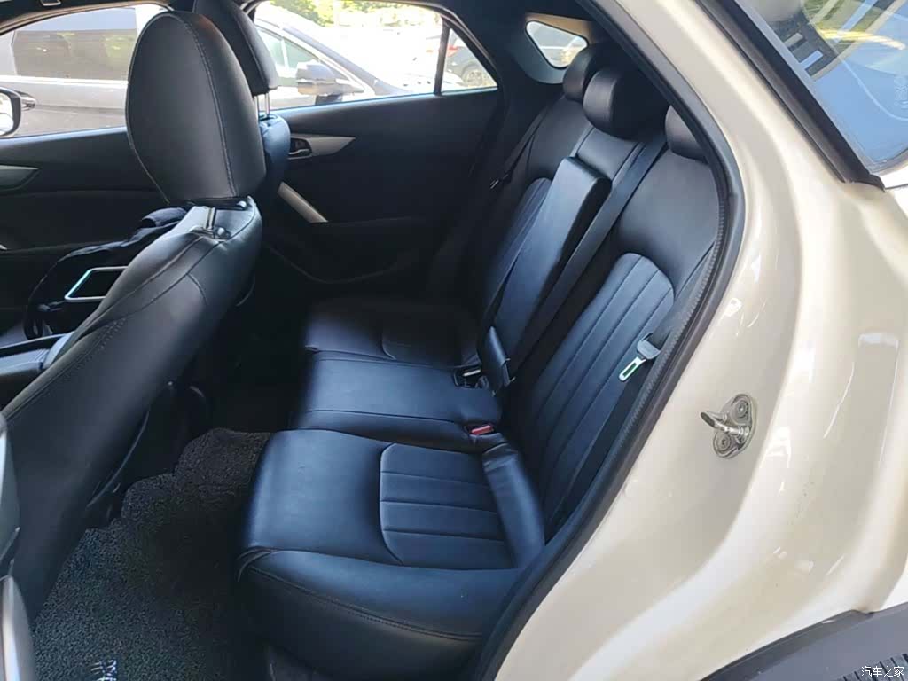 Mazda CX-4, 2018 17