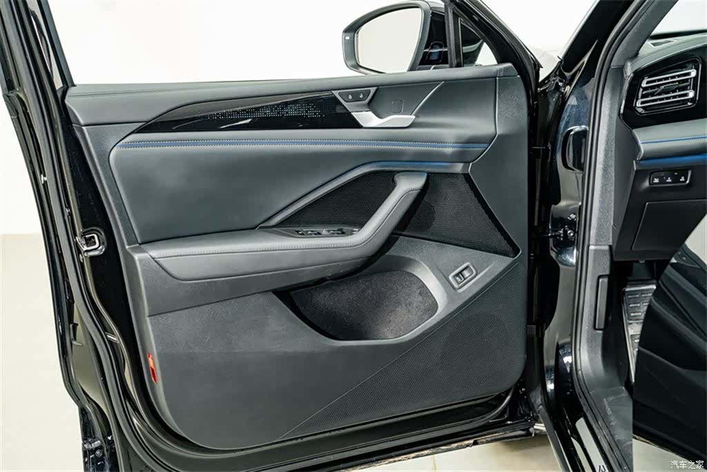 Volkswagen Tiguan L, 2025 18