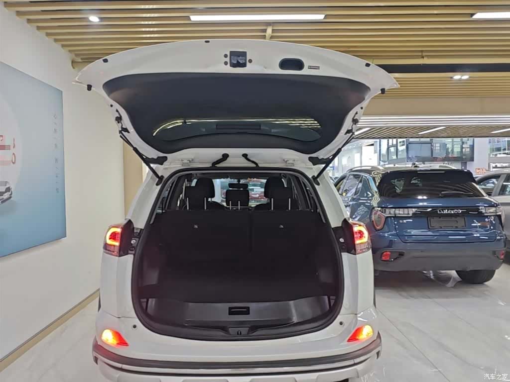 Toyota RAV4, 2019 19