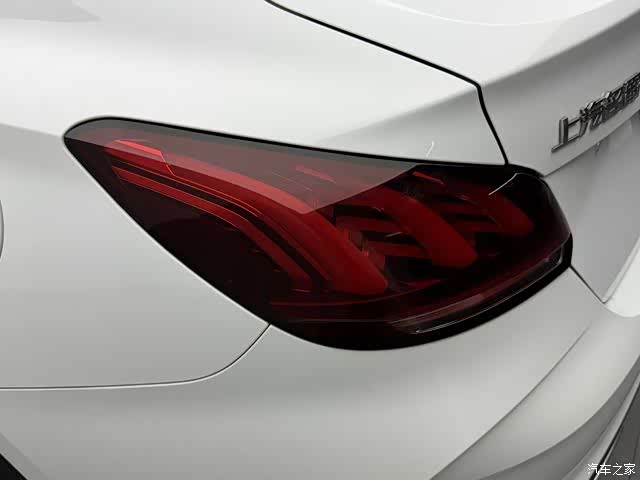 MG MG5, 2023 18