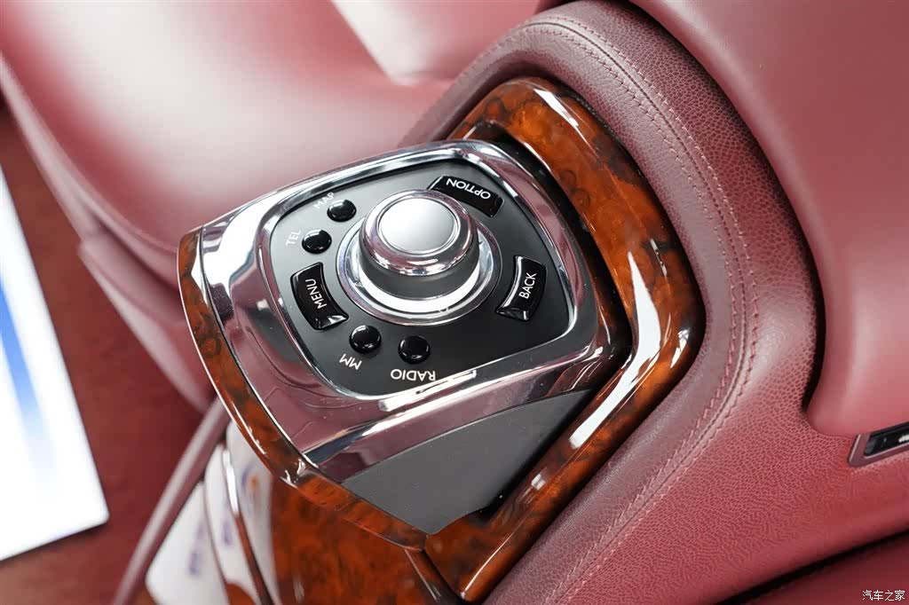 Rolls-Royce Phantom, 2013 25