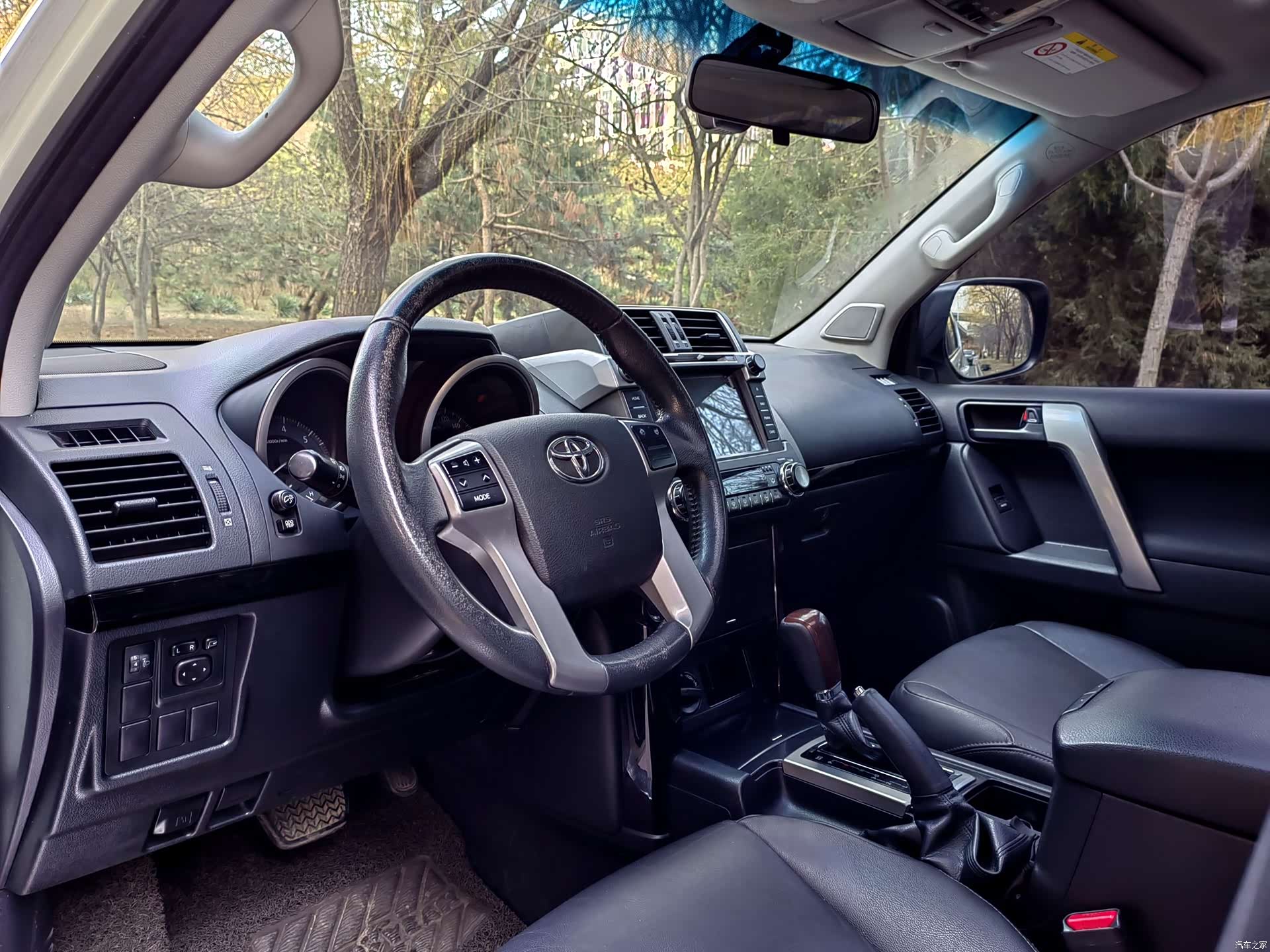 Toyota Prado, 2015 11