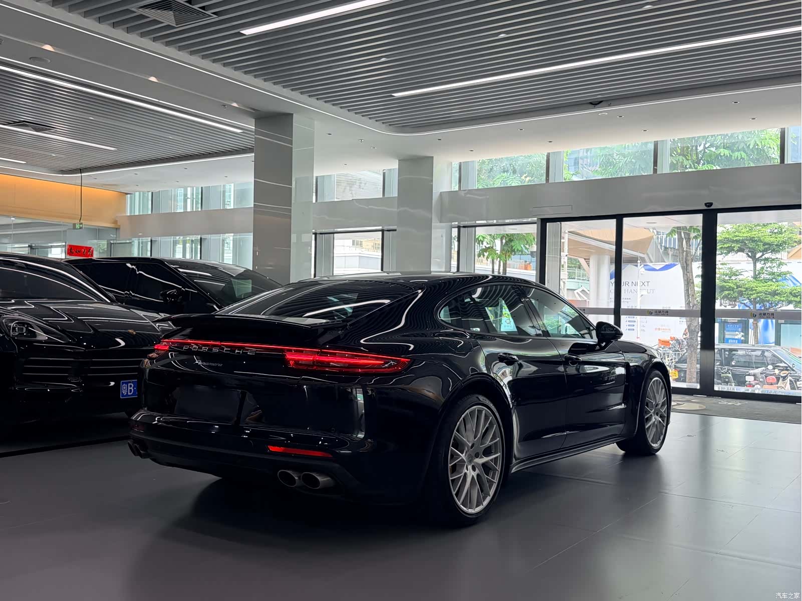 Porsche Panamera, 2017 16