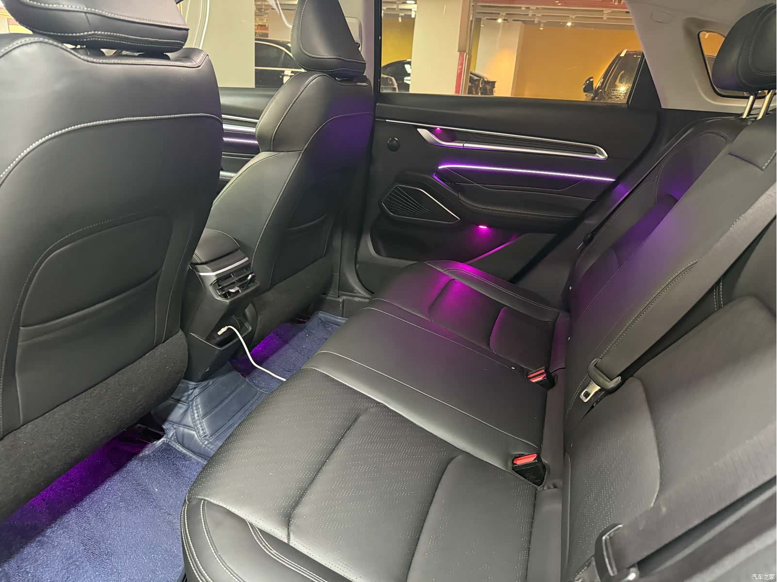 Geely Emgrand, 2021 9