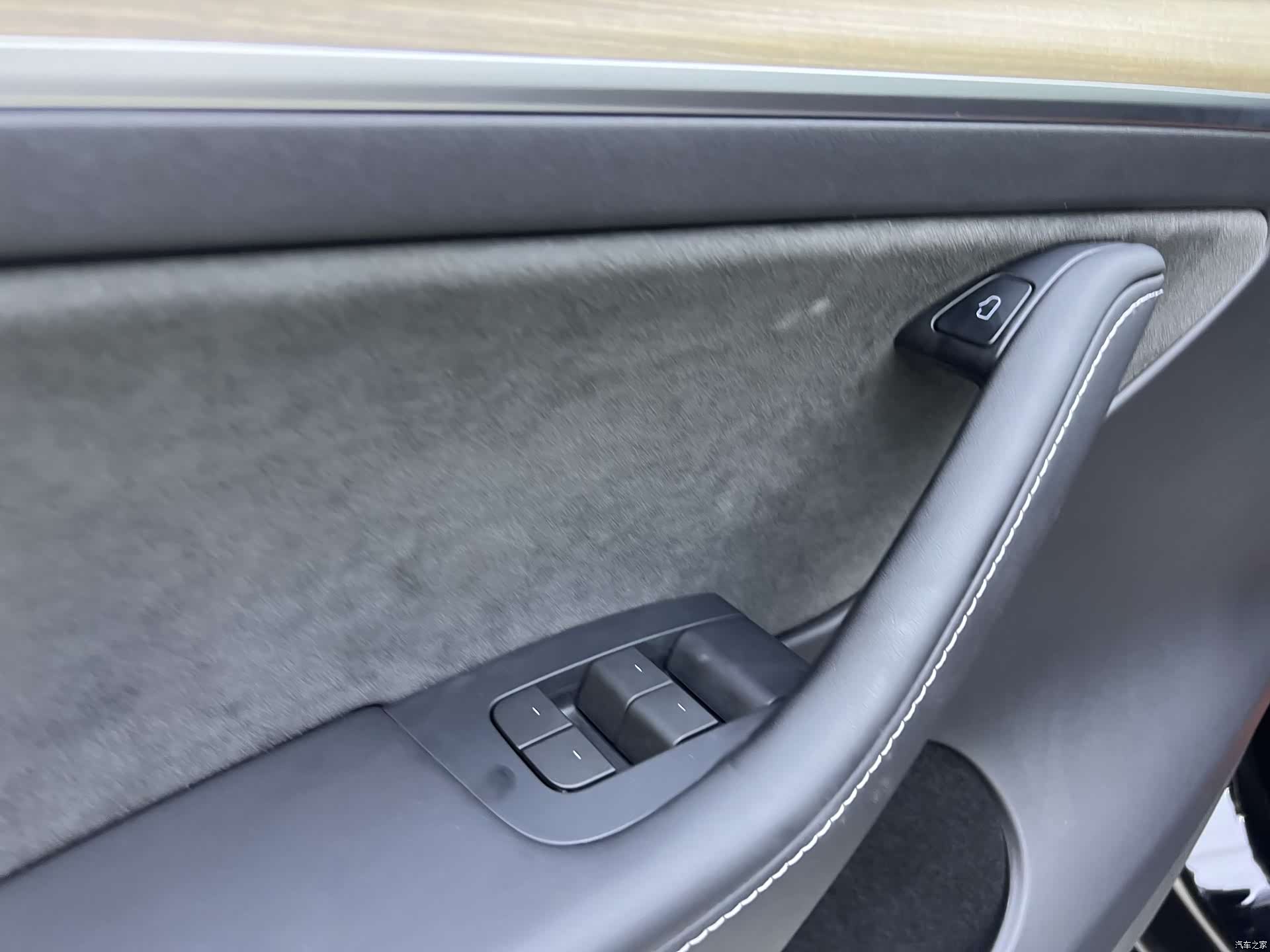 Tesla Model Y, 2023 10