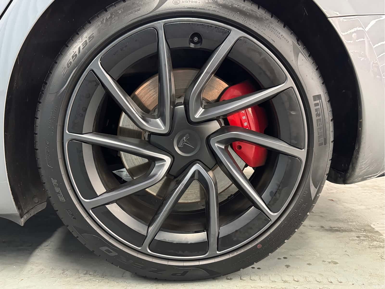 Tesla Model 3, 2025 9