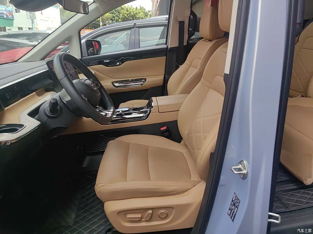Trumpchi E8, 2024 8