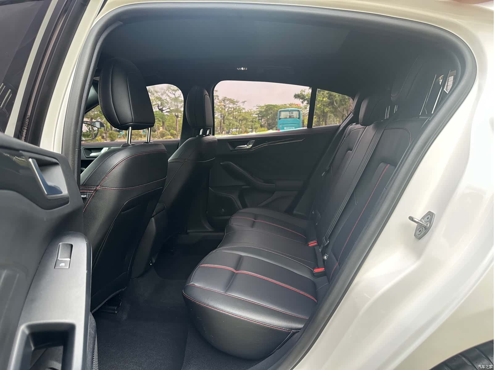Ford Focus, 2022 17