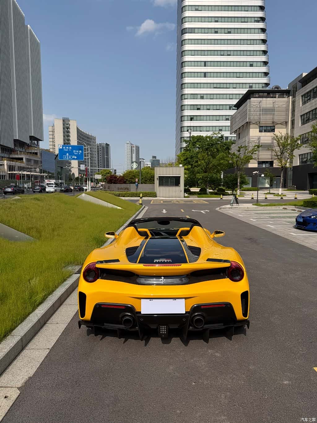 Ferrari 488, 2019 8