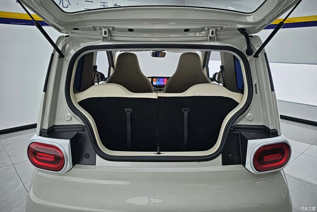 Wuling MINIEV, 2025 4