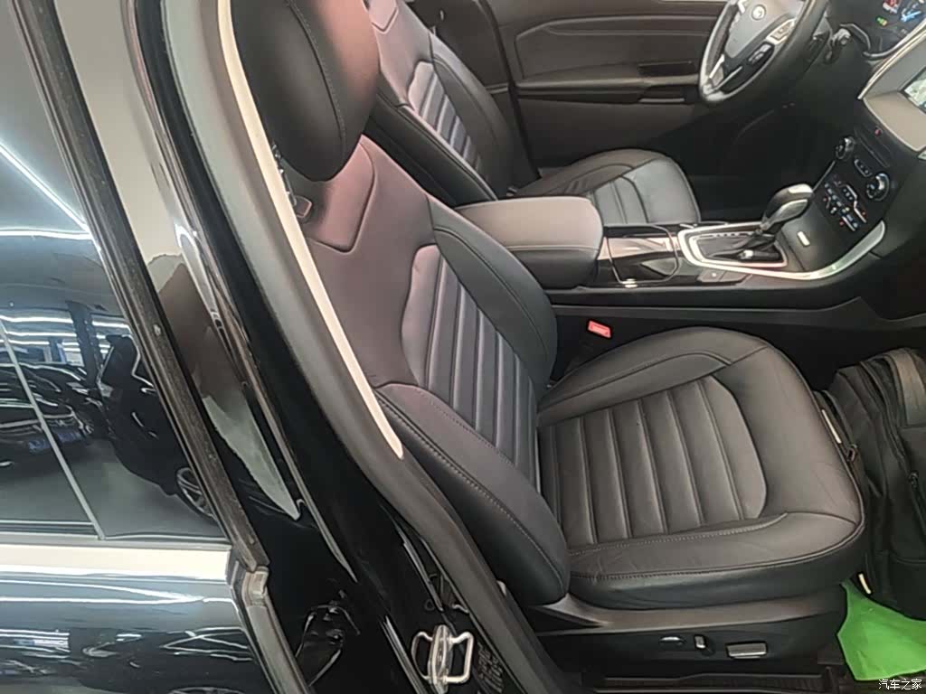 Ford Edge, 2019 25