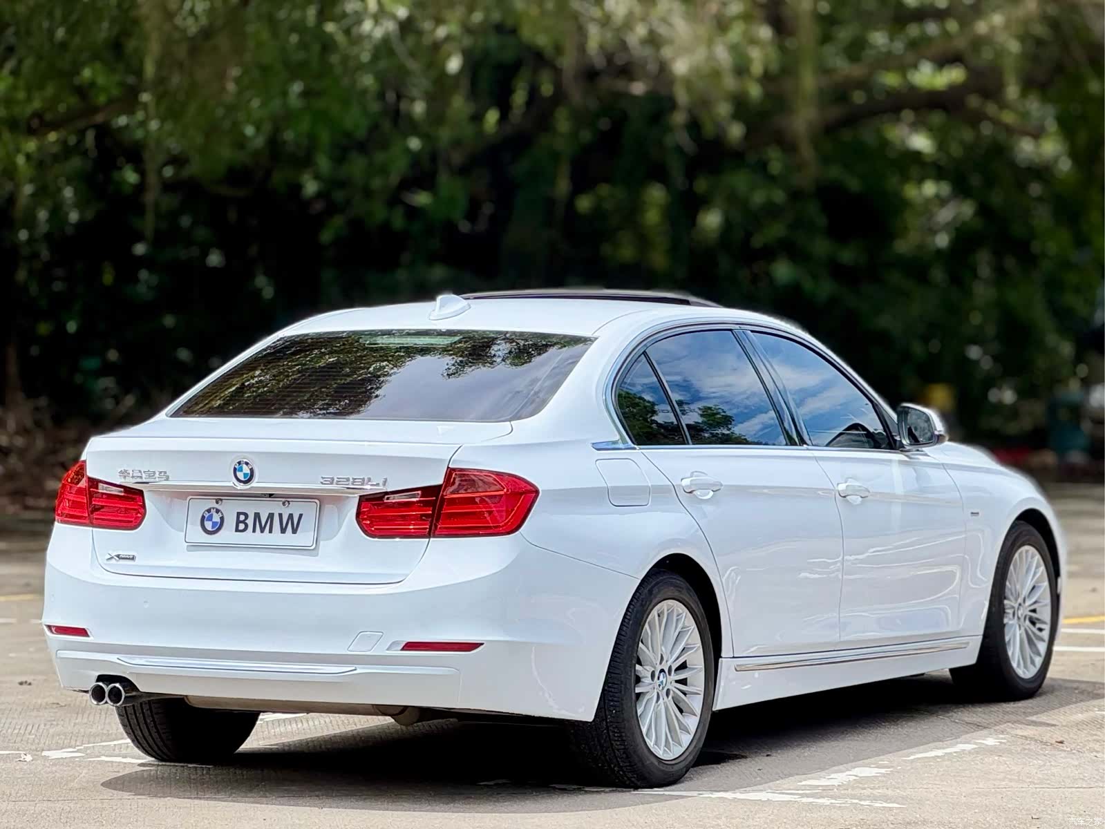 BMW 3 Series, 2016 22