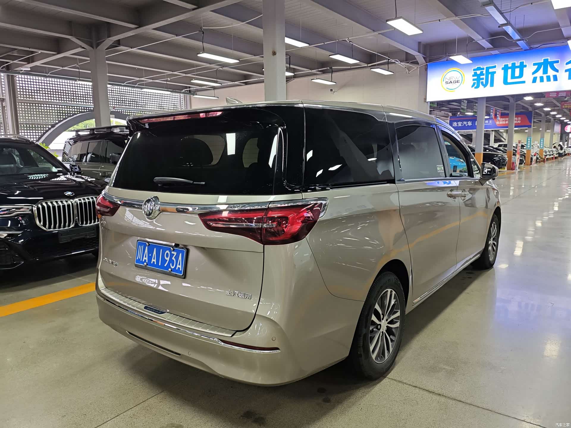 Buick GL8, 2024 10