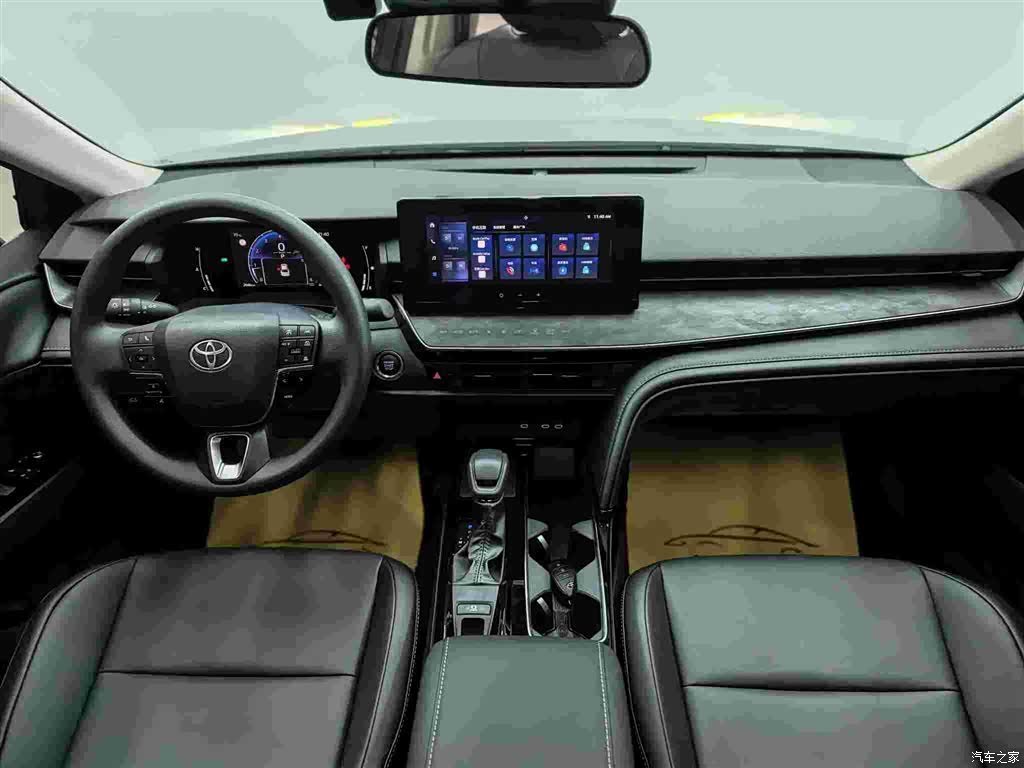 Toyota Camry, 2025 16