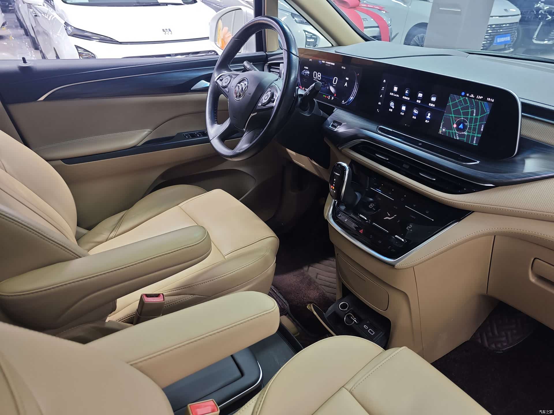 Buick GL8, 2020 10