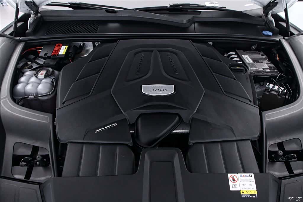 Porsche Cayenne, 2024 17