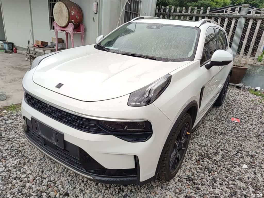 Lynk & Co 01, 2021 1