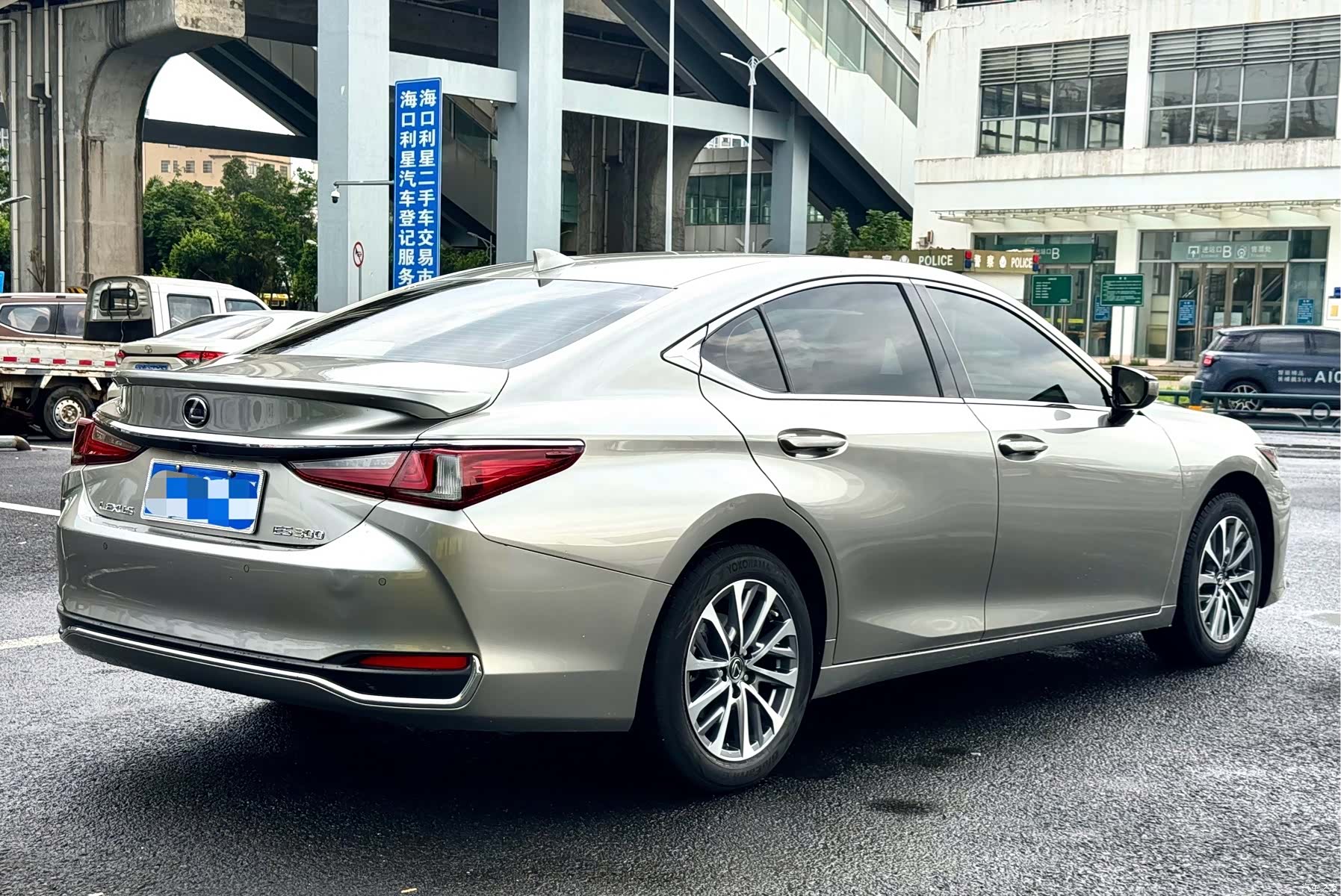 Lexus ES, 2023 6