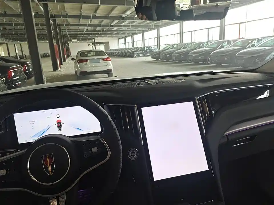 Hongqi HS7 PHEV