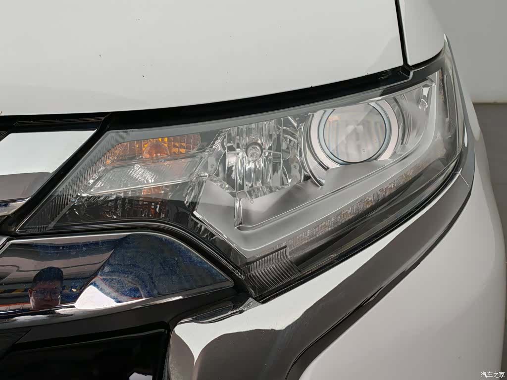 Mitsubishi Outlander, 2018 7