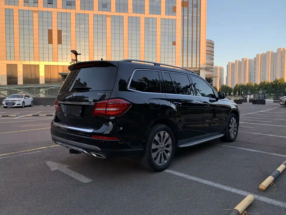 Mercedes-Benz GLS
