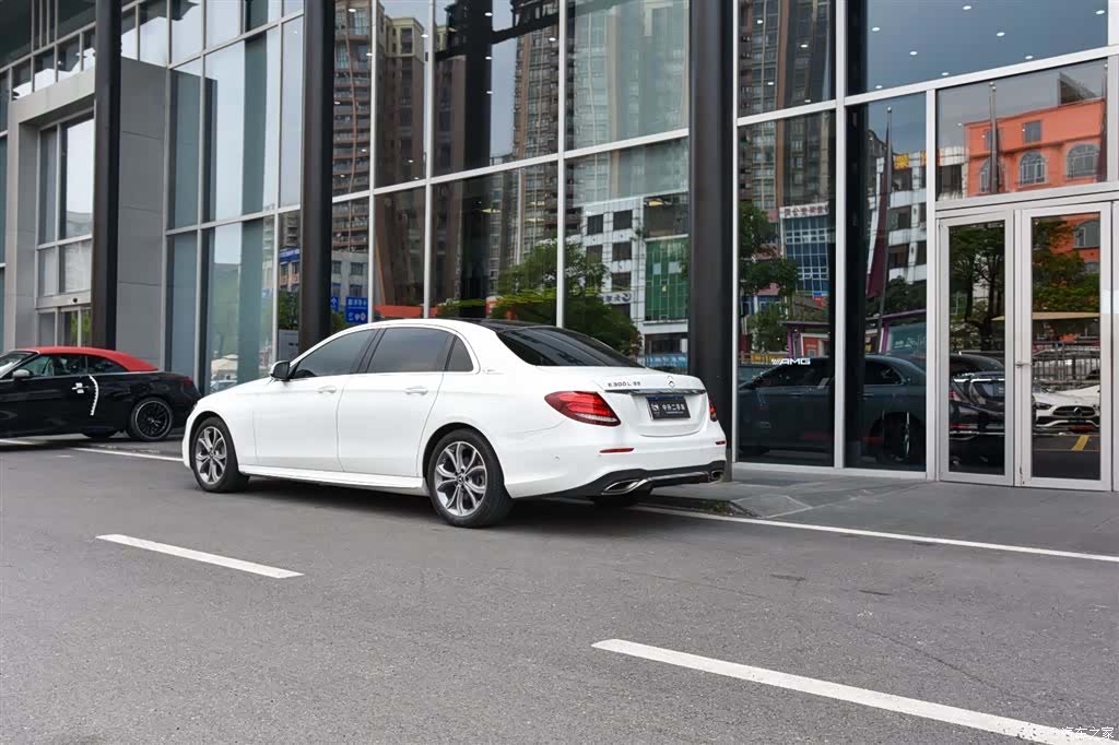Mercedes-Benz E-Class, 2020 все фото