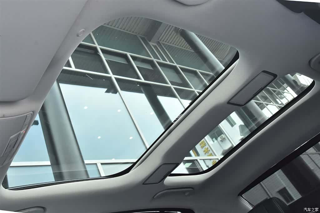 Mercedes-Benz E-Class, 2020 11