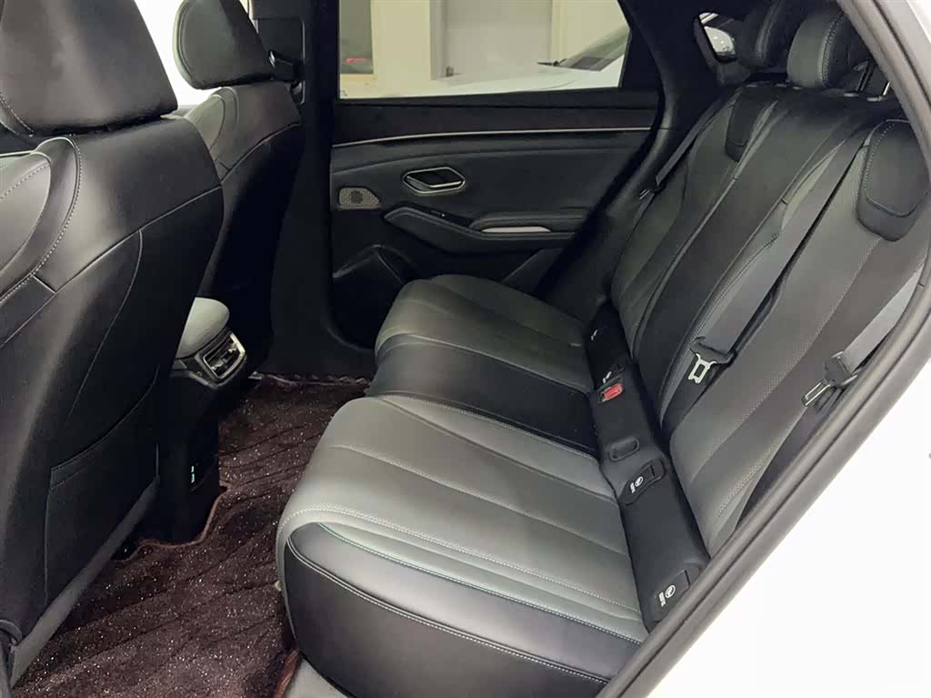 BYD Qin, 2025 10