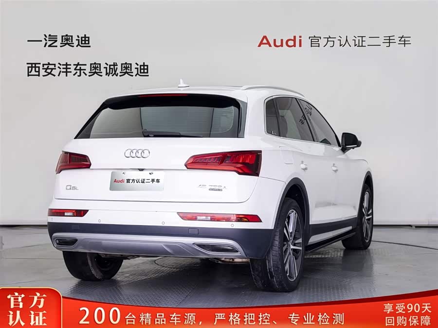 Audi Q5L 2018, фото 4
