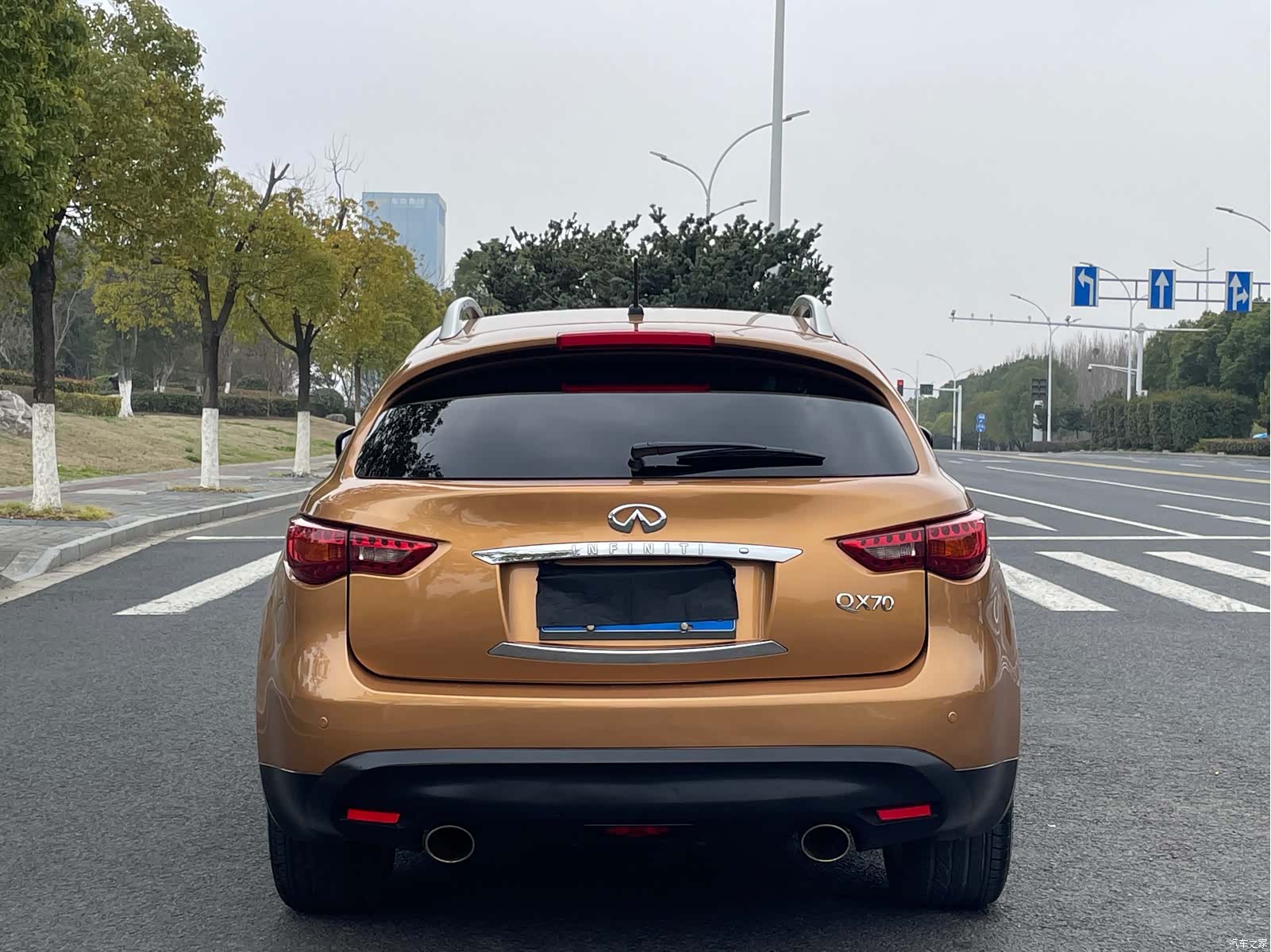 Infiniti QX70, 2015 17